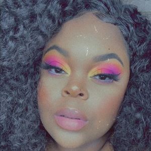 Meet your Posher, Ishalia